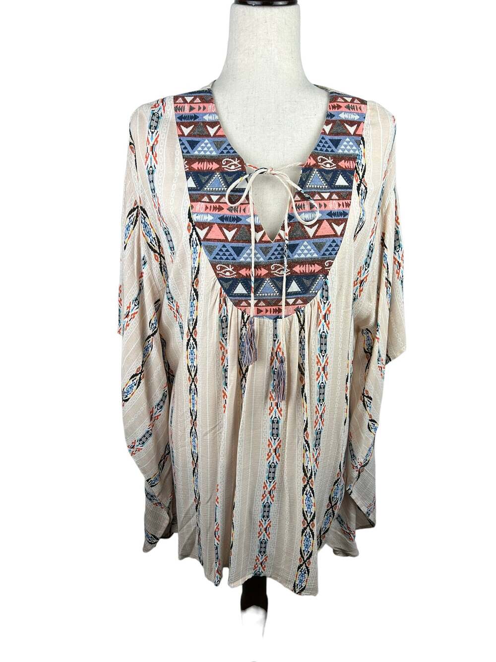 Umgee Southwestern Pattern Tunic Top Boho Tasseled Size S EUC